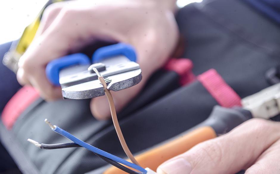 cherche électricien Compiègne